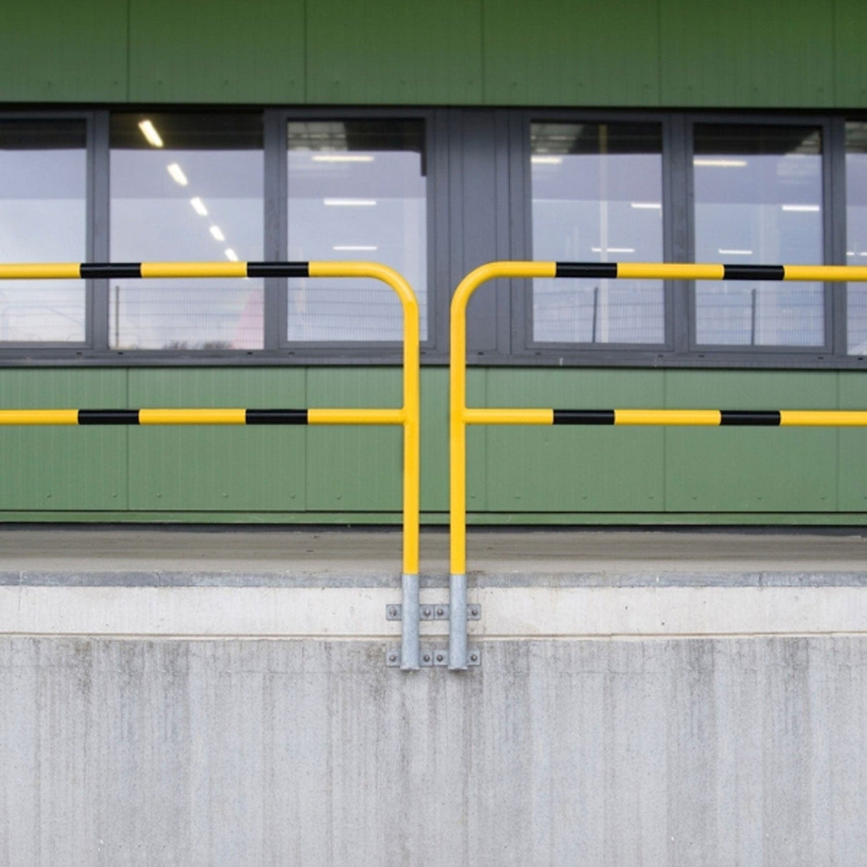 Wall Mounted Steel Hoop Guards
