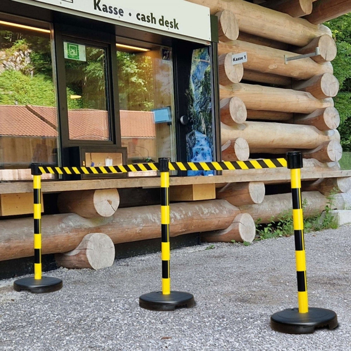 Economy Post & Belt Barrier