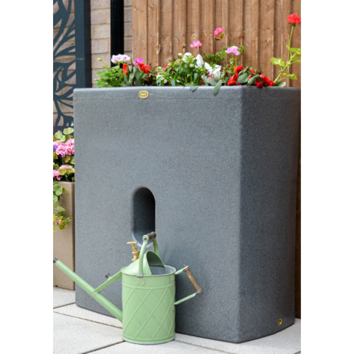 Oasis Water Butt with Double Planter