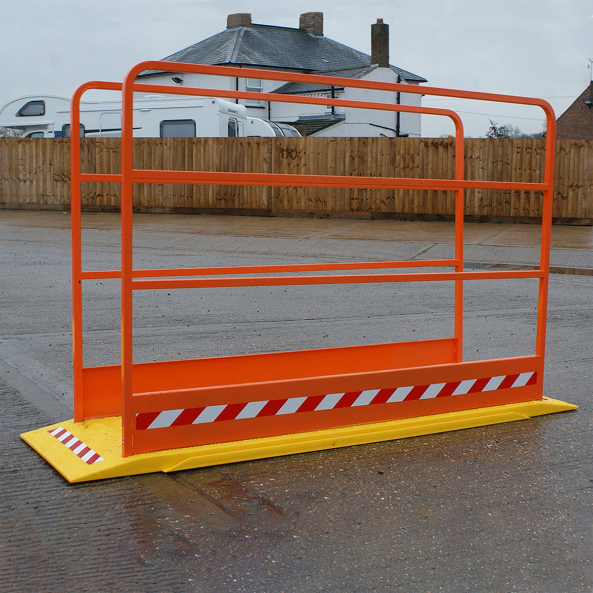 Complete TrenchCross Large trench crossing unit - angled view
