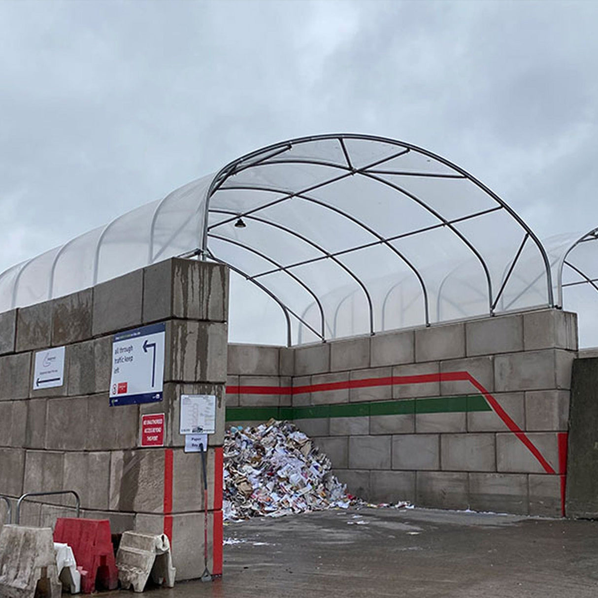 Interlocking-concrete-block-Lego-block-concrete-block-system-modular-building-blocks-precast-retaining-wall-landscape-stackable-masonry-unit-1600mm