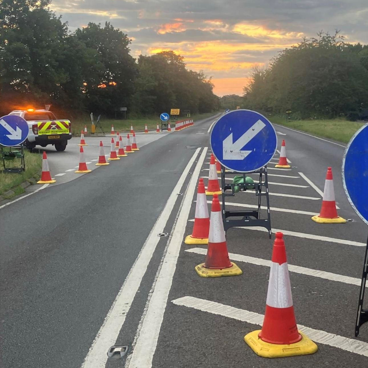 Temporary road signs and their role in managing construction projects