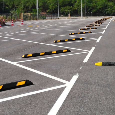 car wheel stopper hgv stop rubber parking stop wheel block wheel stoppers rubber wheel car stopper chock blocks rubber wheel stops car stoppers for Airports industrial sites carparks loading bays retail parks