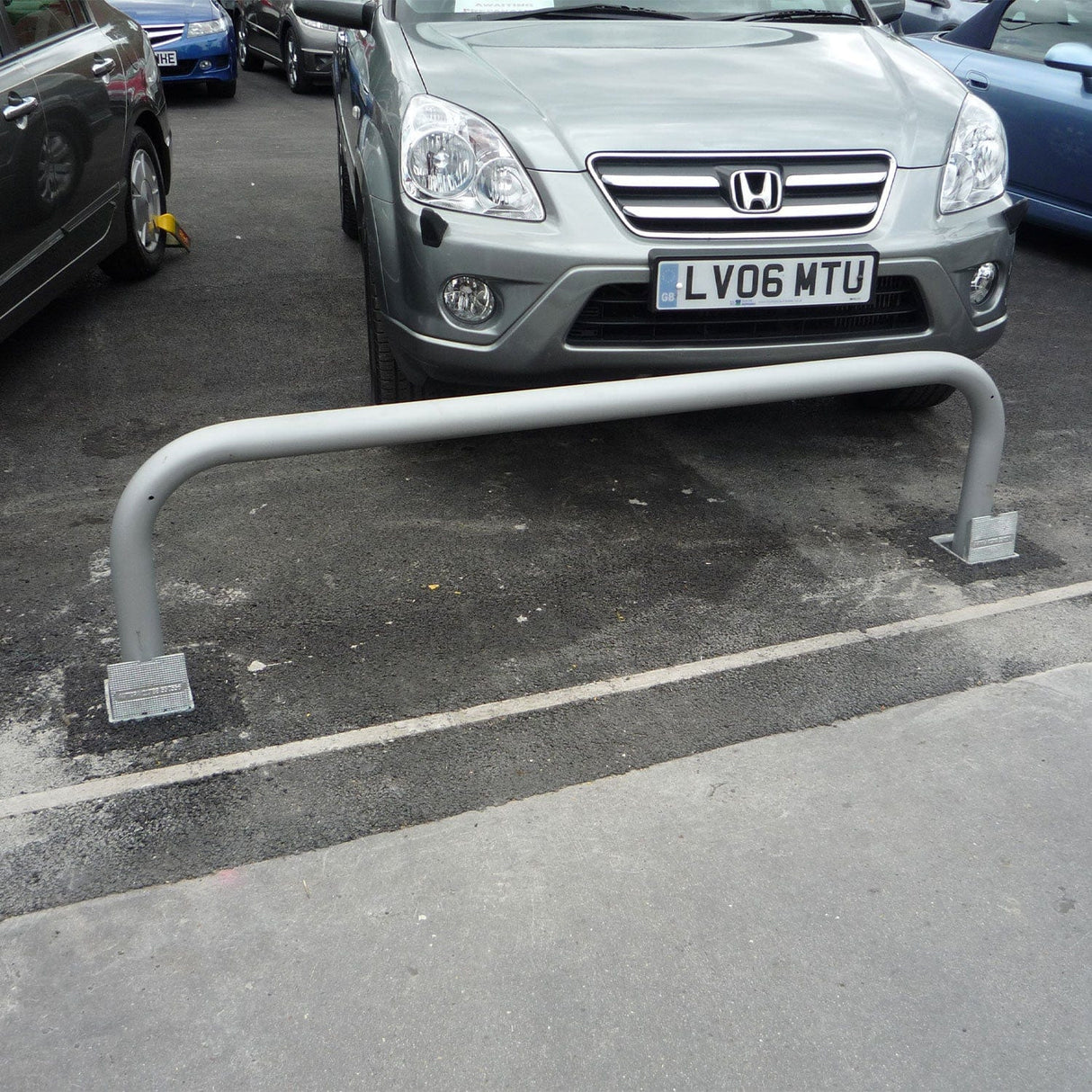 Galvanised Steel Removable Padlockable Hoop