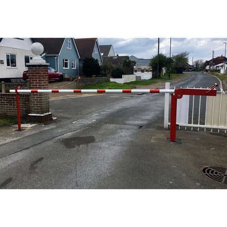 autopa-heavy-duty-manual-arm-barrier-manually-raised-traffic-vehicle-restricted-access-flow-control-galvanised-durable-industrial-robust-commercial-secure-custom-colours-parking-lots-gated-communities-venues-toll-booths-construction-sites-airports-schools-colleges-universities-aluminium
