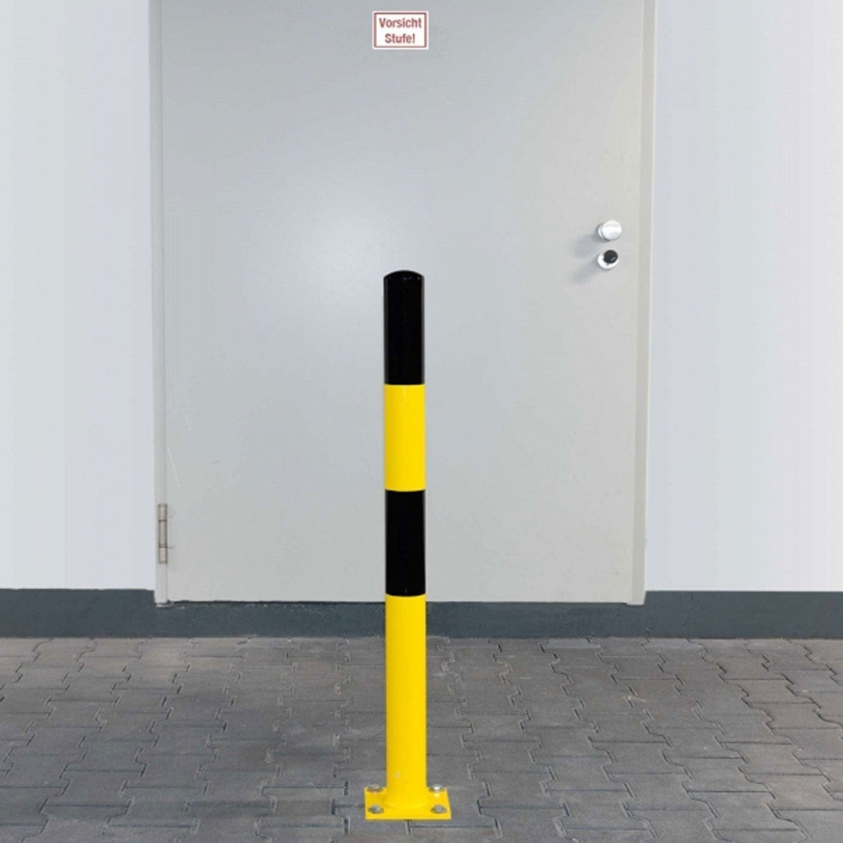 Black & Yellow Bollards