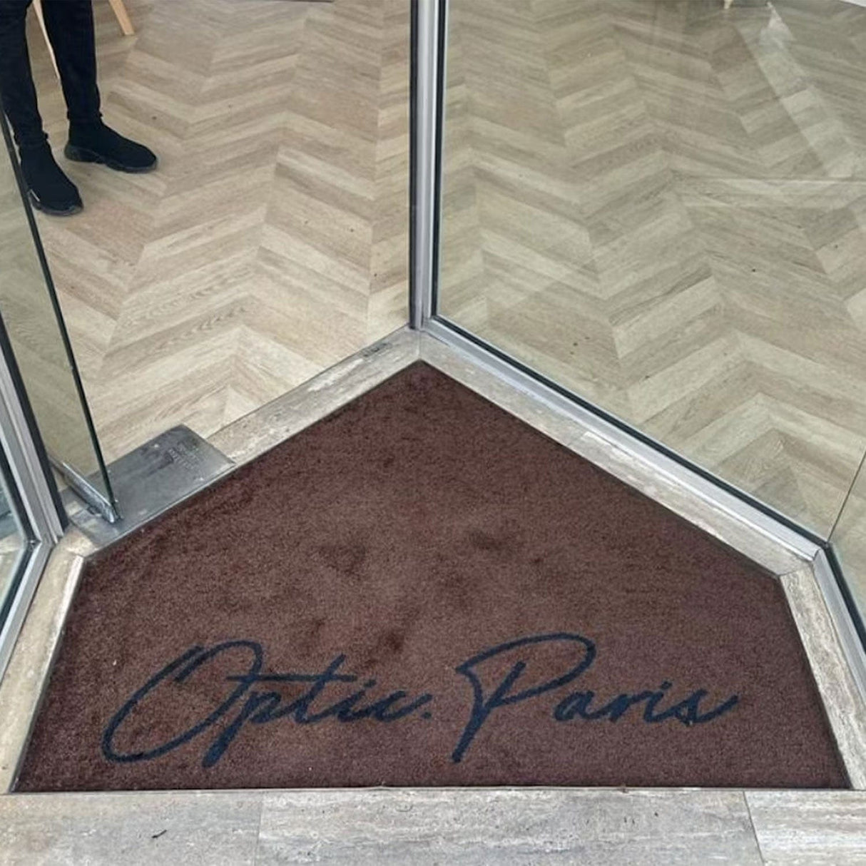 colour-symphony-custom-colour-design-logo-entrance-matting-mat-digitally-printed-econyl-nylon-polyamide-carpet-entry-indoor-commercial-entryway-stain-resistant-heavy-duty-high-traffic-area-premium-rubber-framed-uk-manufactured-outdoor-office-weather-resistance