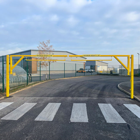 double-leaf-opening-fixed-height-restriction-barriers-goalposts-vehicle-gates-overhead-low-clearance-systems-access-control-warning-enforcement-car-parks-toll-booths-truck-hgv-stops-airports-industrial-sites-warehouses-theme-parks-commercial-residential-shopping-centres-stadium-parking