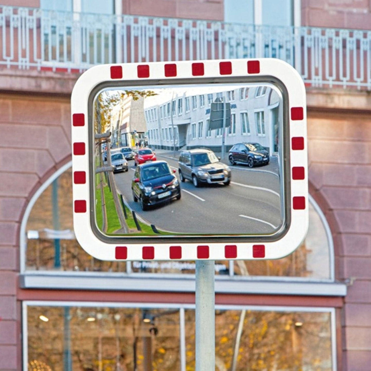 Condensation Resistant Traffic Mirror