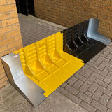 flood-fence-containment-flood-prevention-control-barrier-protection-water-mitigation-floodwall-defence-walls-barricades-emergencies-yellow-black-lightweight-slimline-reusable-portable-steel-wall-connector-durable-robust-emergency