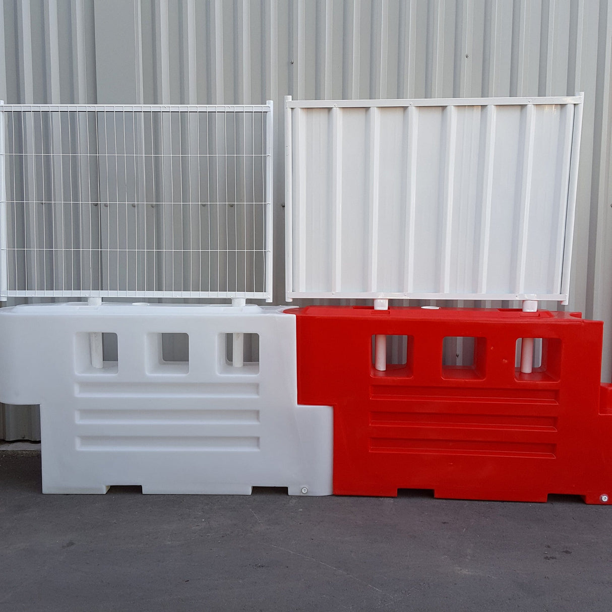 RB2000-Mesh-Extension-Panel-water-filled-barrier--accessories-traffic-management-construction-demolition-events-hoarding-pedestrian-vehicle-gates-anti-trip-design-forklift-transportation-storage-MIRA-wind-tunnel-tests-polythene-recyclable