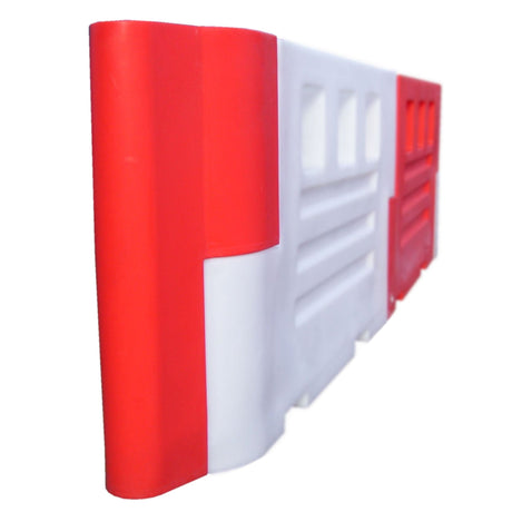 RB2000-front-stop-water-filled-road-traffic-barrier-safety-constrution-site-events-barricades-pedestrian-temporary-lightweight-heavy-duty-durable-recycled-industrial-weatherproof-customisable-polythene-red-white-robust-security-forklift-mesh-hoarding-hook-eye-connection