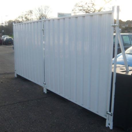 hoarding-panel-brace-arm-steel-temporary-fencing-support-large-water-filled-rota-block-ballast-multi-connecting-heras-metal-fence-support-freestanding-black-plastic-heavy-duty-durable-versatile-portable-industrial-mdpe-wind-resistant-road-works-events-construction