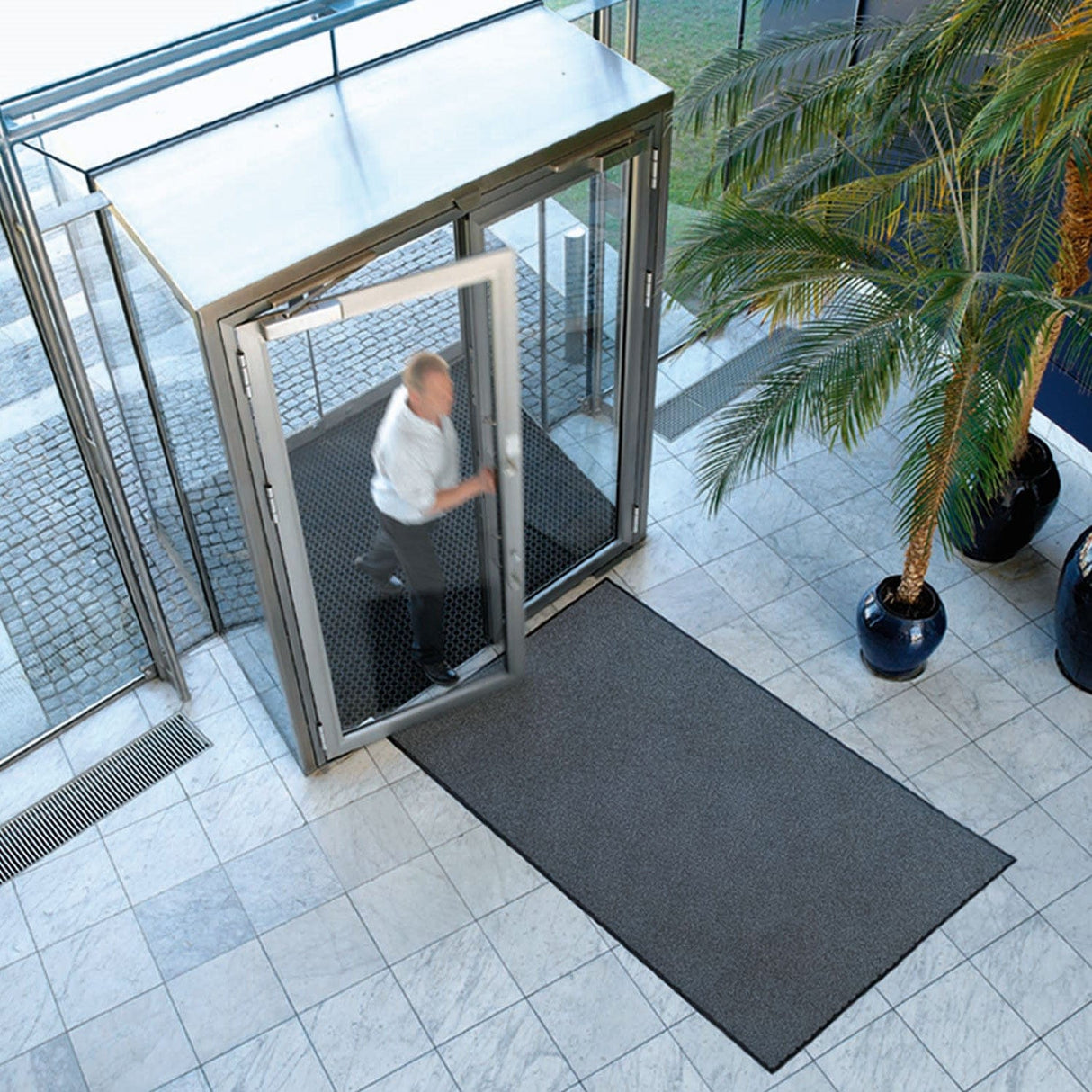 WOM® Solution Dyed Nylon Entrance Mat