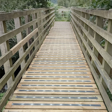 anti-slip-decking-strips-non-slip-safety-strips-fiberglass-tape-outdoor-garden-traction-flooring-walkway-bridge-indoor-wet-dry-environments-leisure-residential-facilities-stair-covers-surface-ramps-glass-reinforced-polyester