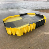 flood-fence-containment-flood-prevention-control-barrier-protection-water-mitigation-floodwall-defence-walls-barricades-emergencies-yellow-black-lightweight-slimline-reusable-portable-ABS-plastic-durable-robust-emergency