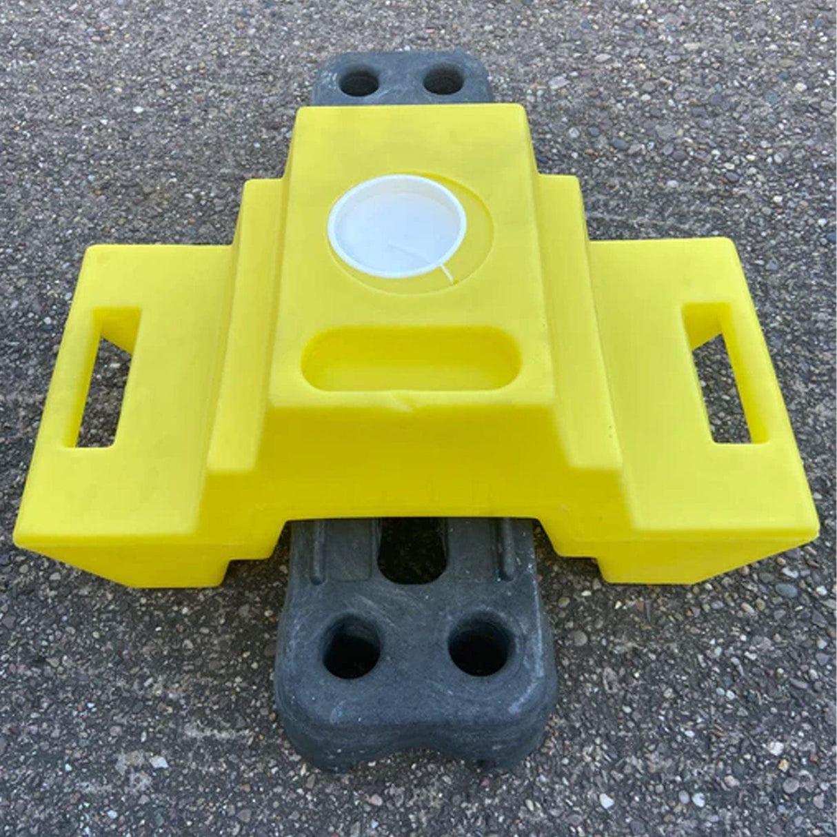 gradus-steel-fencing-ballast-block-concrete-water-filled-stackable-temporary-portable-fence-support-wind-resistant-plastic-site-perimeter-construction-events-festivals-crowd-control-security