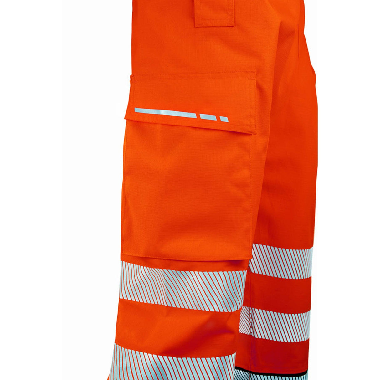 Taped seams on breathable overtrouser