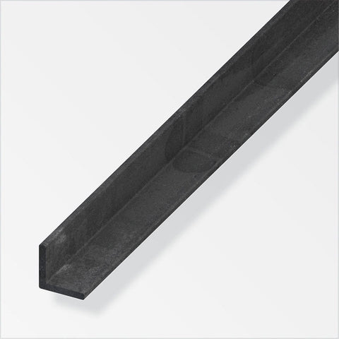 Our multi-purpose steel angle profile offers versatility, perfect for covering corners and providing a sleek touch to projects. With a thickness of 3mm, it's sturdy enough for light construction tasks and DIY projects. 