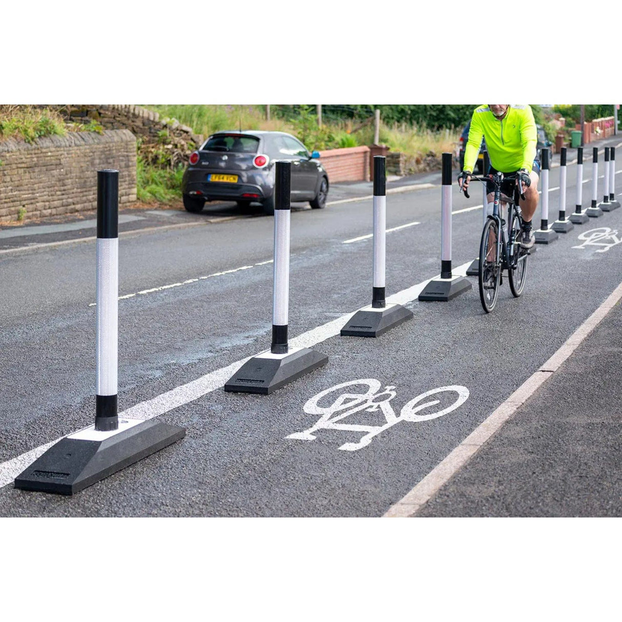 Narrow Cycle Lane