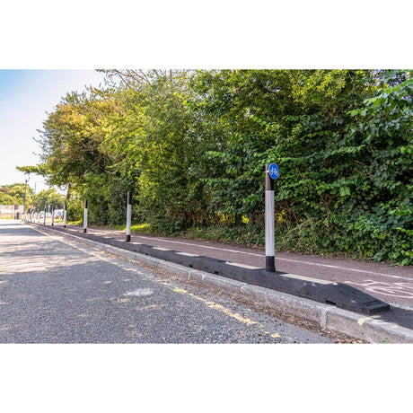 Narrow Cycle Lane