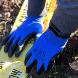 Enhance grip and protection with Super-Grip Anti-slip Nitrile Gloves. Versatile for agriculture, surveying, household, DIY. Nitrile coating resists chemicals. Seamless nylon body ensures comfort and flexibility. Ideal for secure handling in various tasks.