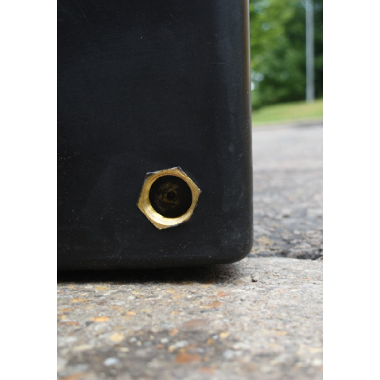 D-Shaped Water Tank