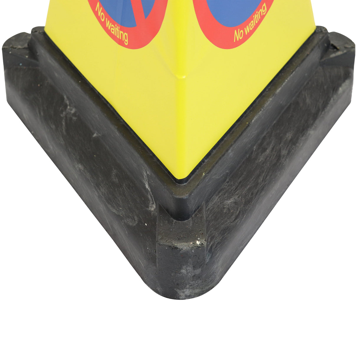 No Waiting Bollard 636