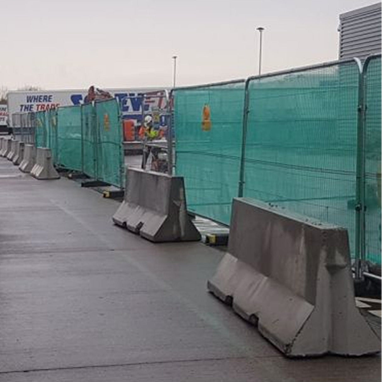 Concrete barrier Jersey barrier Traffic barrier Highway safety Roadway divider Crash Temporary Vertical Safety Movable