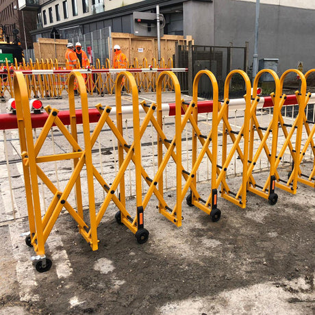 Extendable diamond barriers portable retractable safety fences traffic control events temporary barriers expandable designs