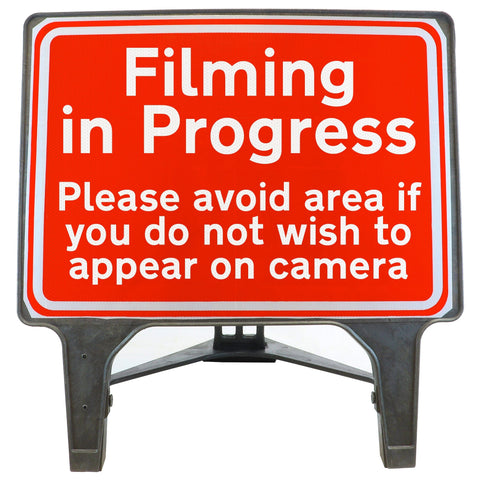 Filming in Progress Please avoid area if you do not wish to appear on camera 1050x750mm Q-Sign