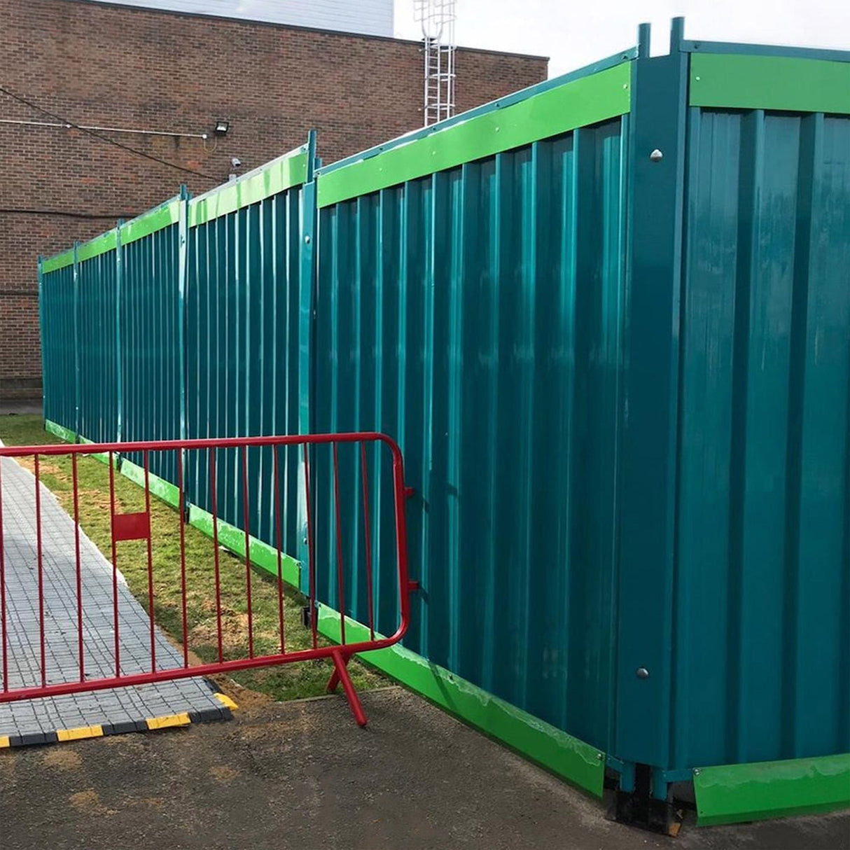 Hoarding panel Galvanised steel Temporary fencing Construction Site Metal Construction sites Building projects Event venues Outdoor concerts Road works Public safety barriers Temporary enclosures Industrial sites Storage facilities Renovation projects