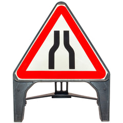 Road Narrows Both 750mm Q-Sign 516