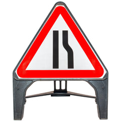 Road Narrows Right 750mm Q-Sign 517