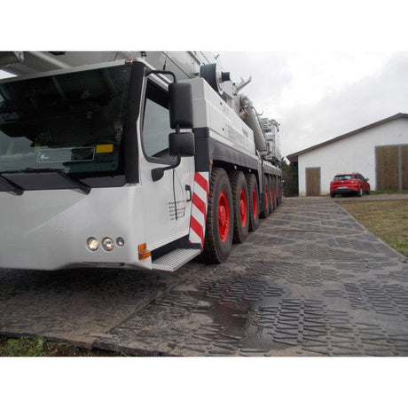 k-mat-heavy-duty-roadway-panels-installation-2-750x750
